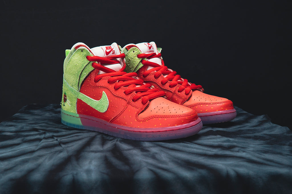 Nike sb dunk high strawberry cough raffle Clearance