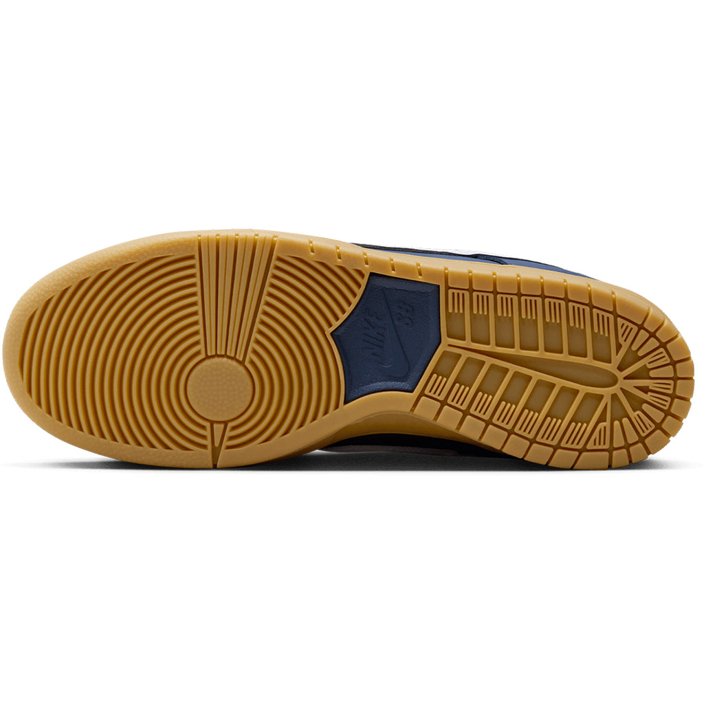 Nike SB Dunk Low - Navy / White - Navy - Gum Light Brown - sole