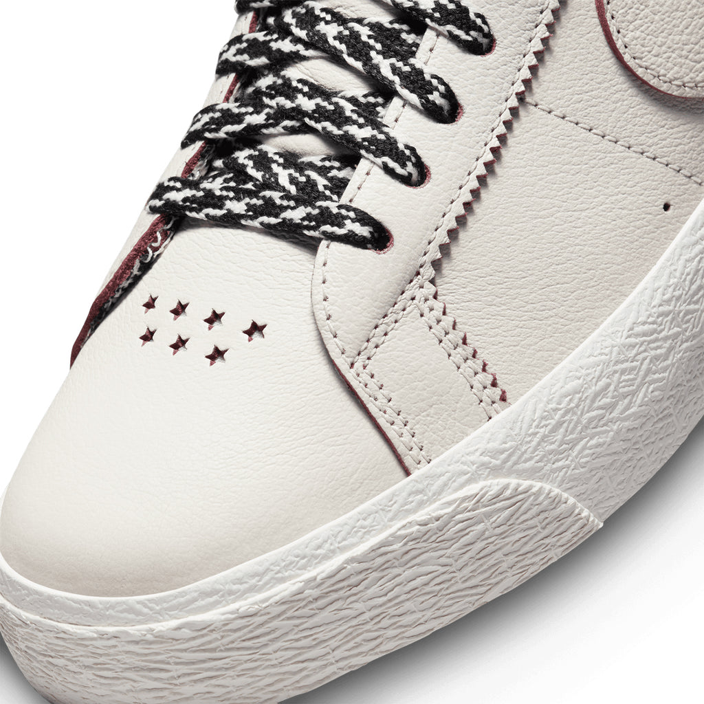 Nike SB Zoom Blazer Mid x 'Welcome' Madrid Shoes - Sail / Dark Beetroot - White