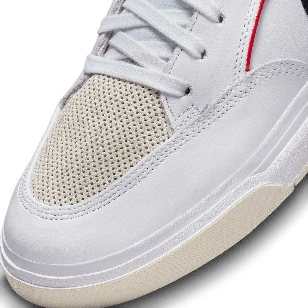 Nike SB x React Leo Shoes - White / Midnight Navy- University Red-White - toe