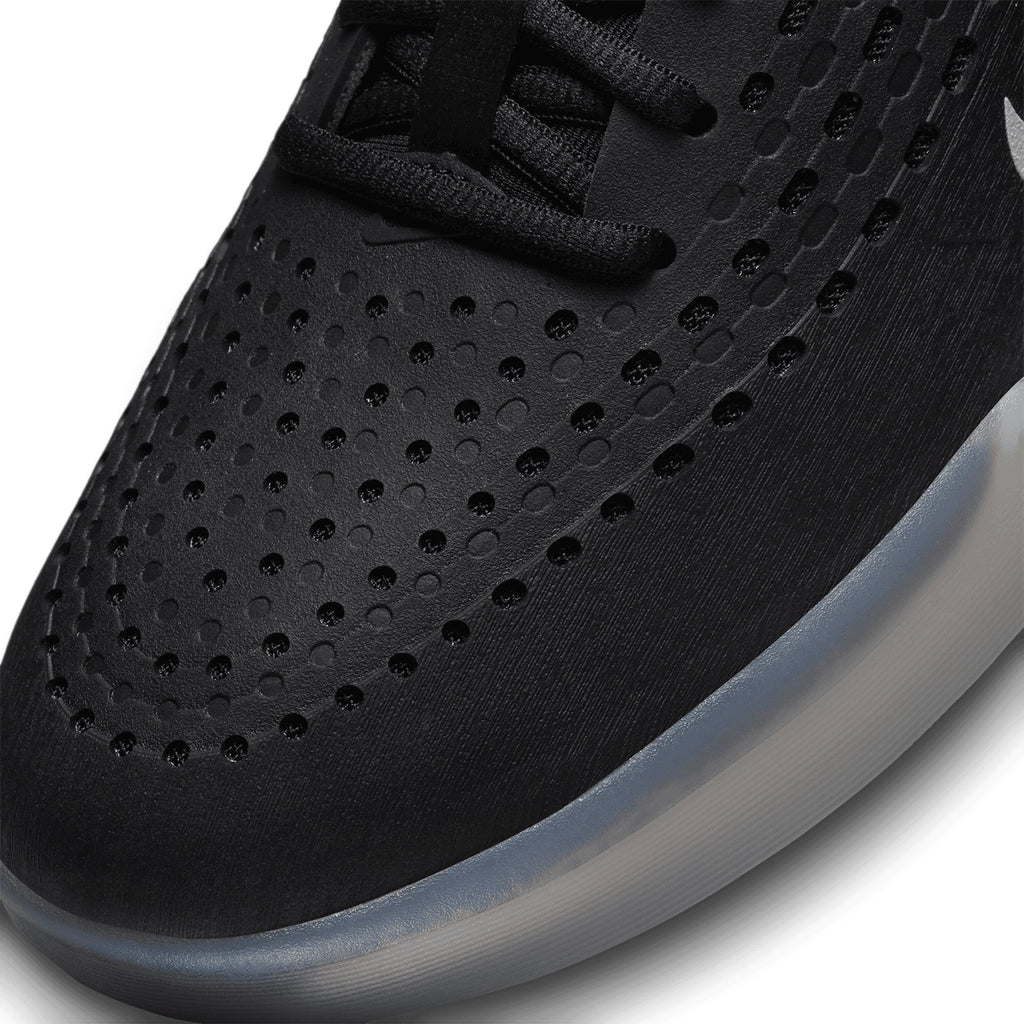 Nike SB Nyjah 3 Shoes - Black / White - Black - Summit White - toe