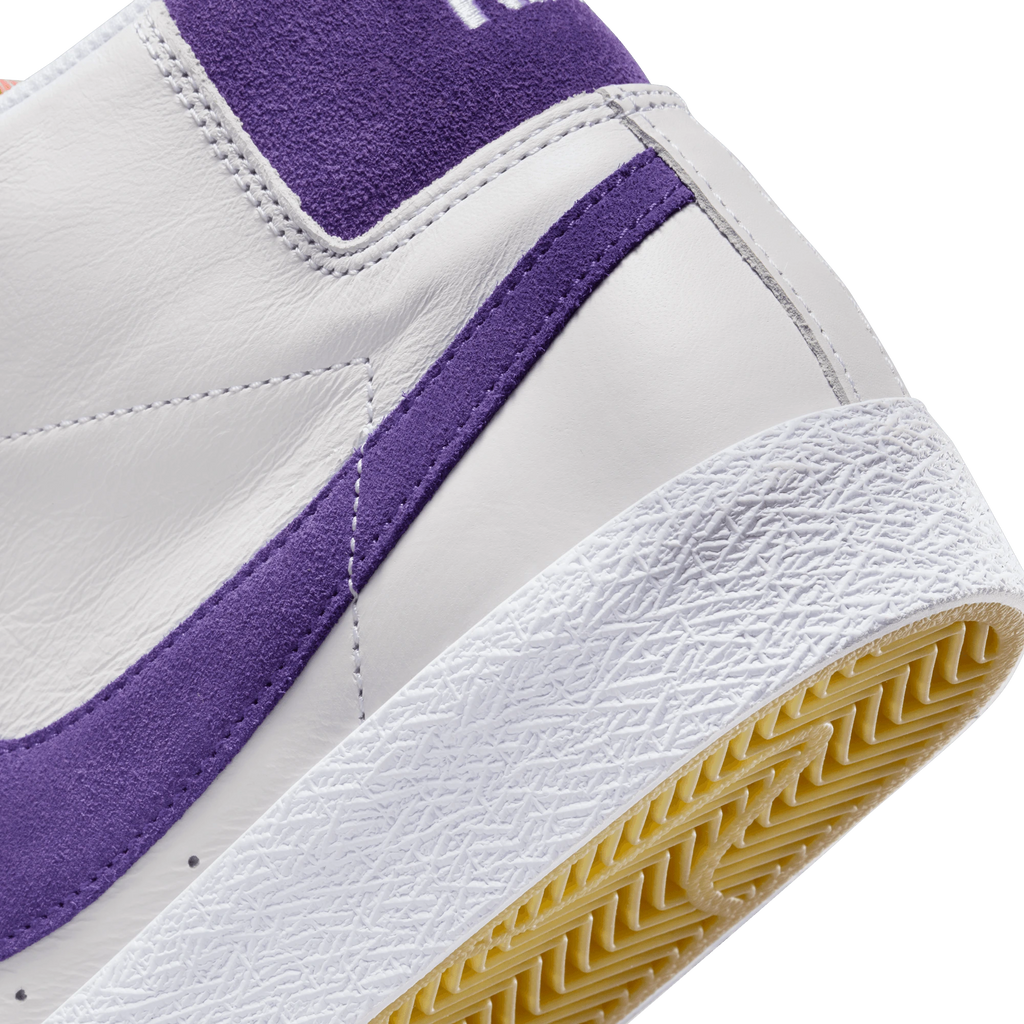 Nike SB Orange Label Zoom Blazer Mid Shoes -  White / Court Purple - Gum Light Brown