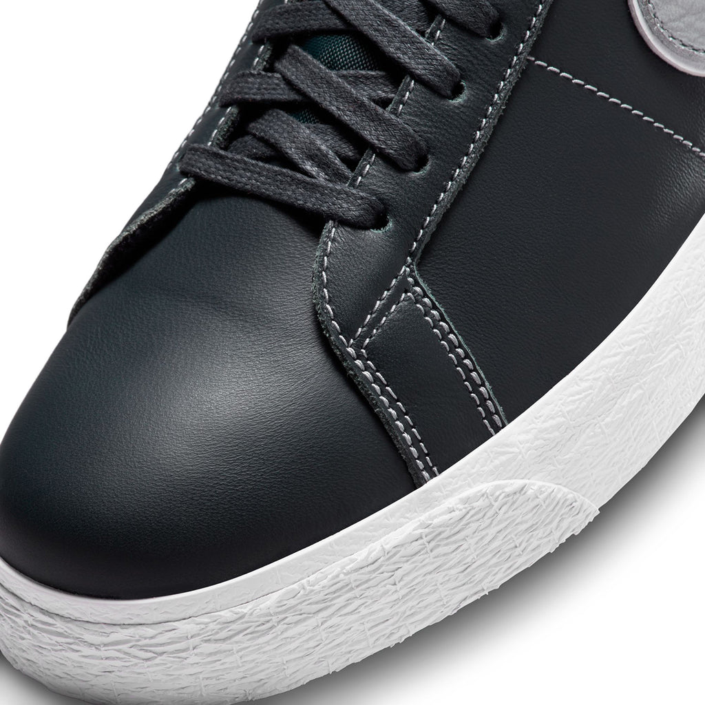 Nike SB Zoom Blazer Mid x Mason Silva Shoes - Dark Obsidian / Metallic Silver