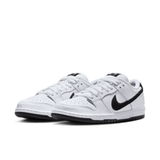 white black sb dunks