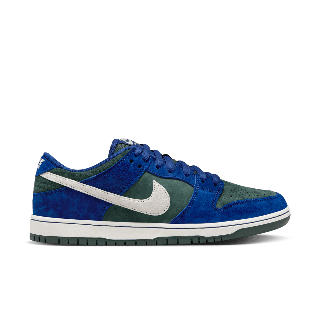 Nike SB Dunk Low Deep Royal Blue / Sail - Vintage Green - Side profile 