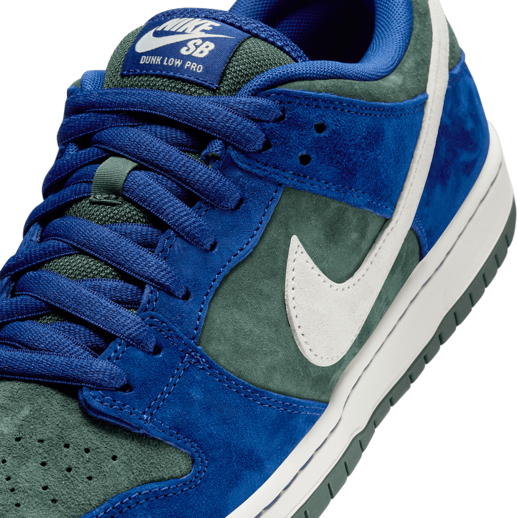 Nike SB Dunk Low Deep Royal Blue / Sail - Vintage Green - Detail