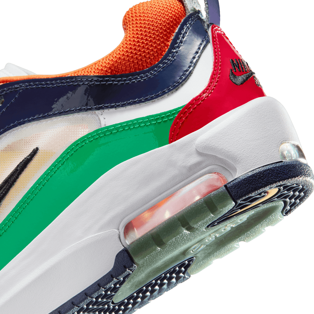 Nike SB Air Max Ishod Shoes - University Red / Black - Armarillo - Navy