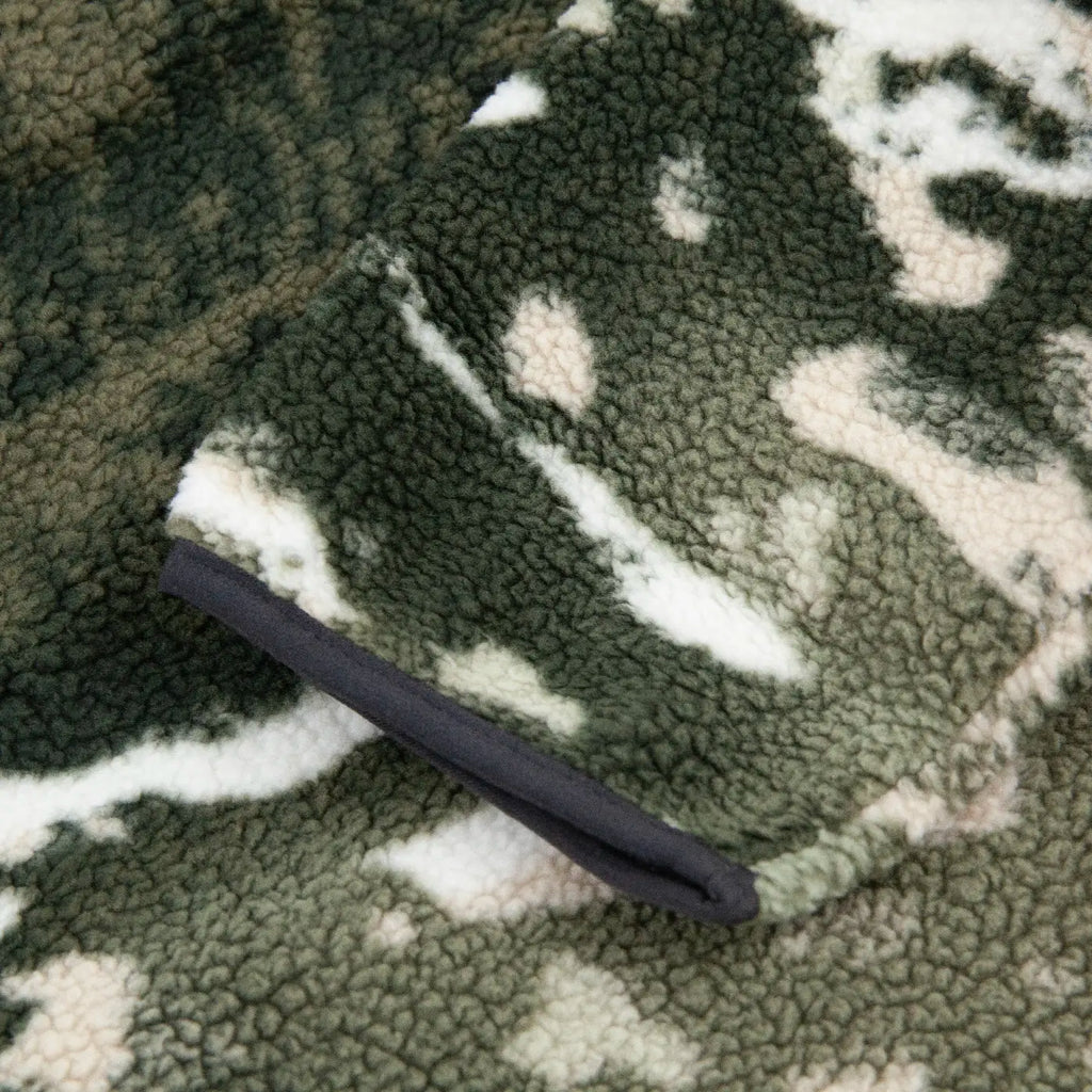 Columbia Helvetia II Printed Half Snap Fleece - Safari Sisters - cuff