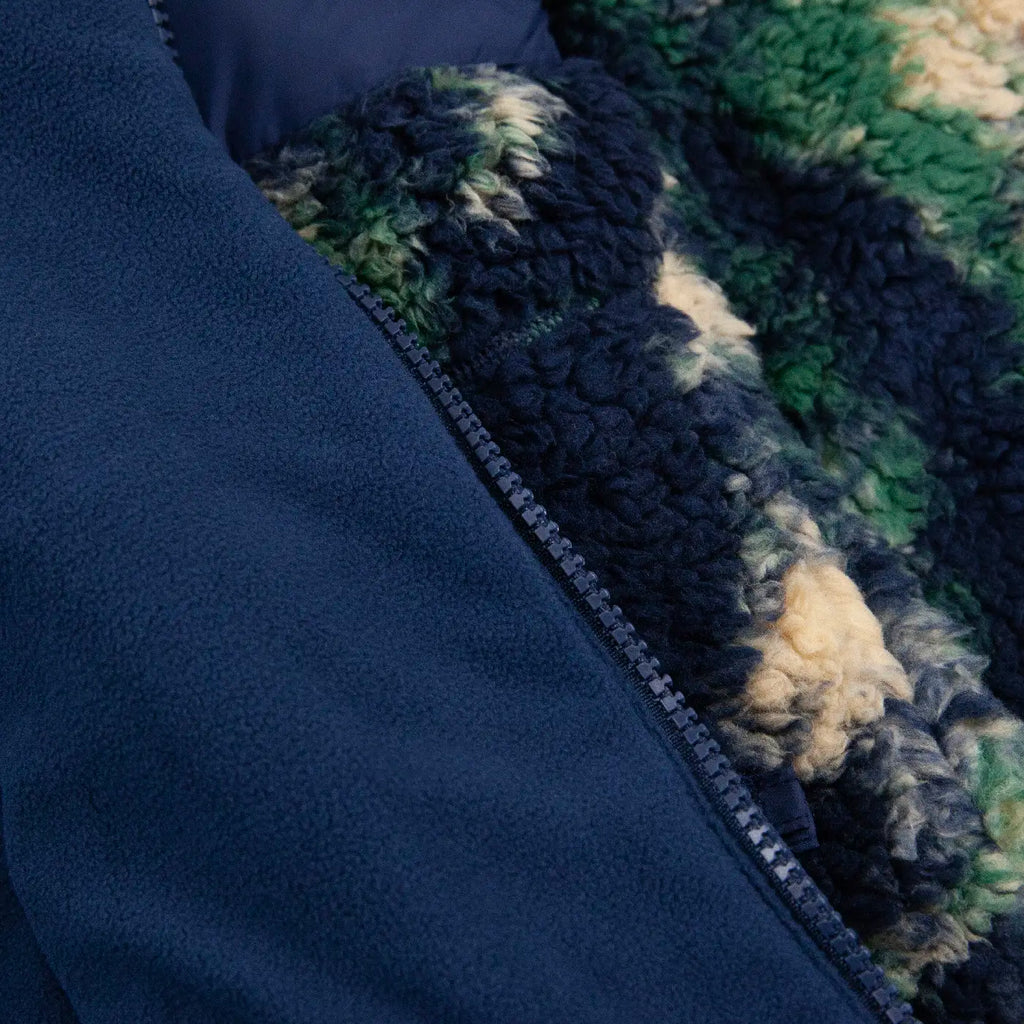 Columbia Winter Pass Reversible Fleece - Collegiate Navy / Tracks - closeup