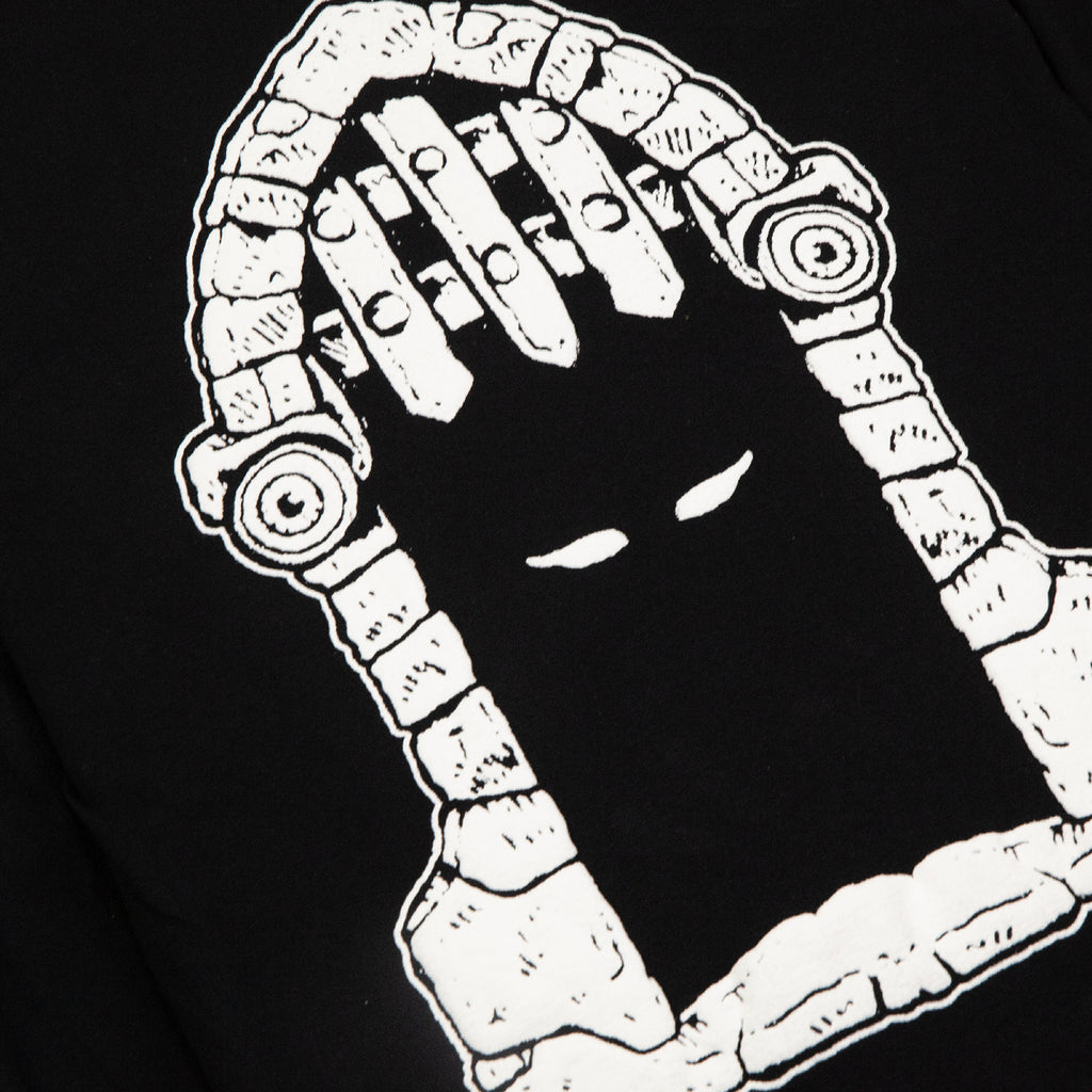 Dungeon Portcullis L/S T Shirt - Black - closeup