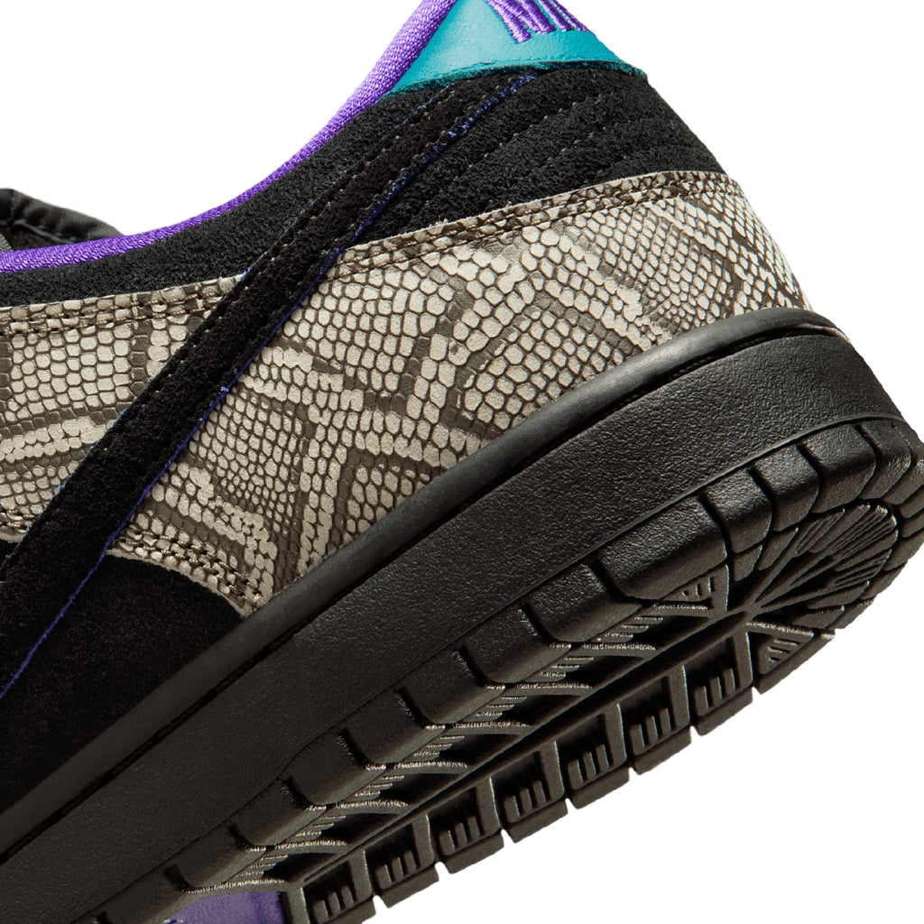 Dunk Low Premium 'Dashawn Jordan' Shoes in String / Black - Bright ...