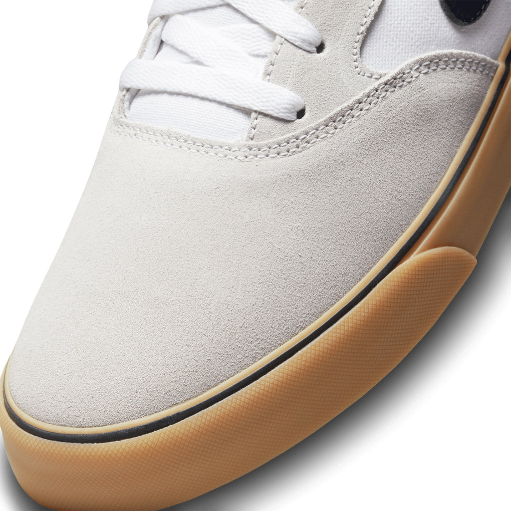 Nike SB Chron  2 Shoes - White / Obsidian - White - Gum Light Brown - toe