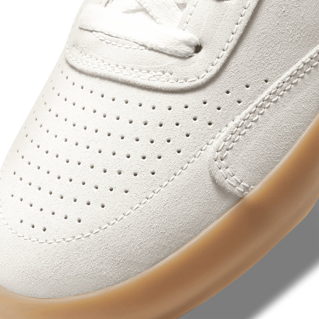 Nike SB Heritage Vulc Shoes - Summit White / Navy - White - Gum Light Brown - toe