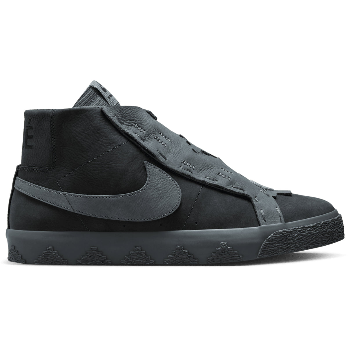 Shop Nike SB Zoom Blazer NIKE Zoom Blazer Mid Mid Shoes (black 