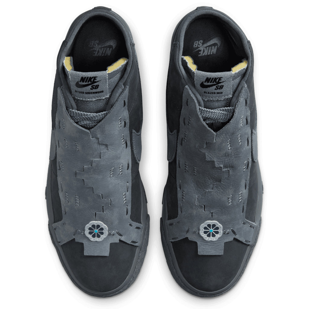 Nike SB Zoom Blazer Mid- Anthracite / Dark Smoke Grey - top