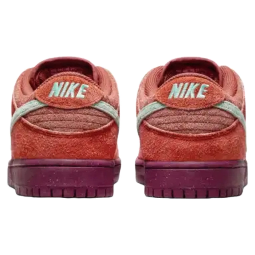 Nike SB Dunk Low Premium Mystic Red / Emerald Rise - Rugged Orange