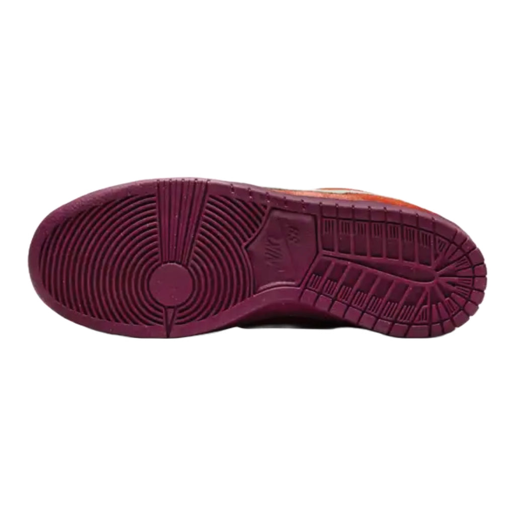 Nike SB Dunk Low Premium Mystic Red / Emerald Rise - Rugged Orange