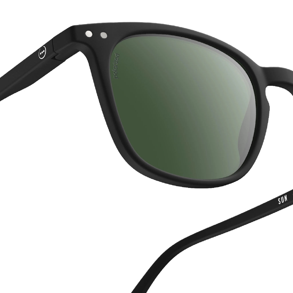IZIPIZI #E Sunglasses - Black Polarized - closeup