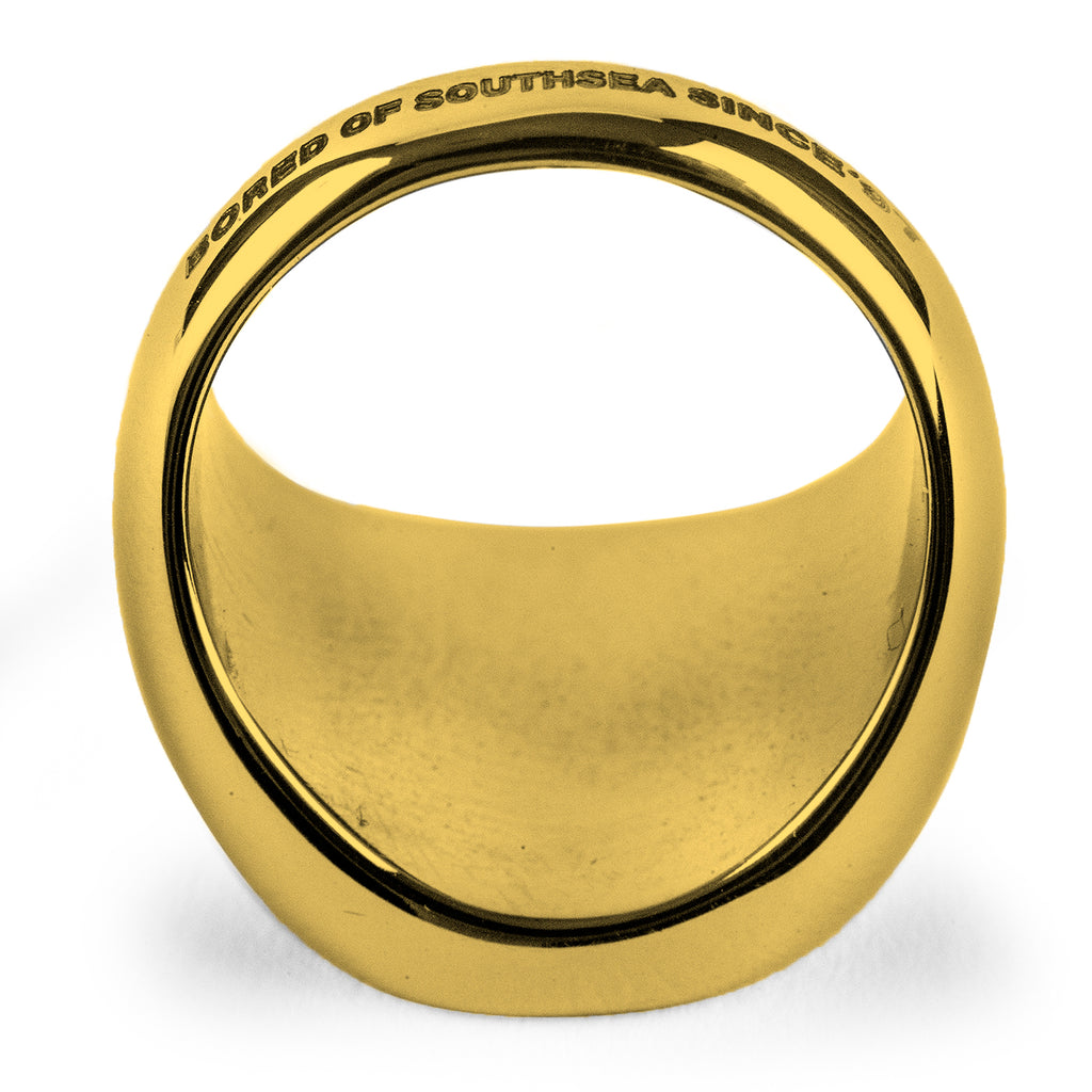 Southsea Bronx Strong Island Signet Ring in Gold Plated - Detail