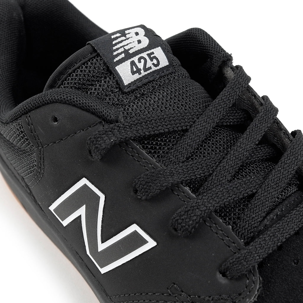 New Balance Numeric NM425  - Black / White - closeup
