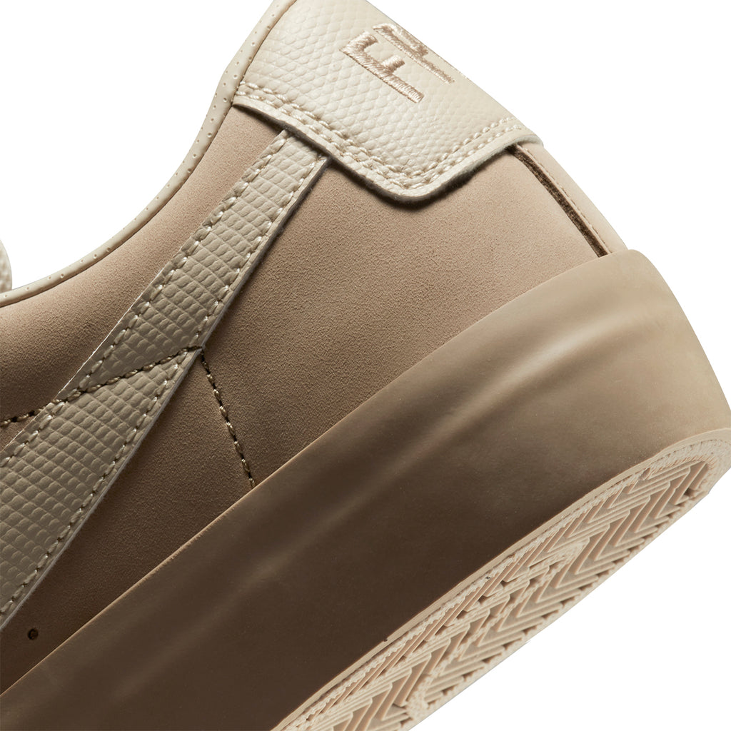 FPAR Nike SB Zoom Blazer Low Shoes - Khaki / Rattan - heel