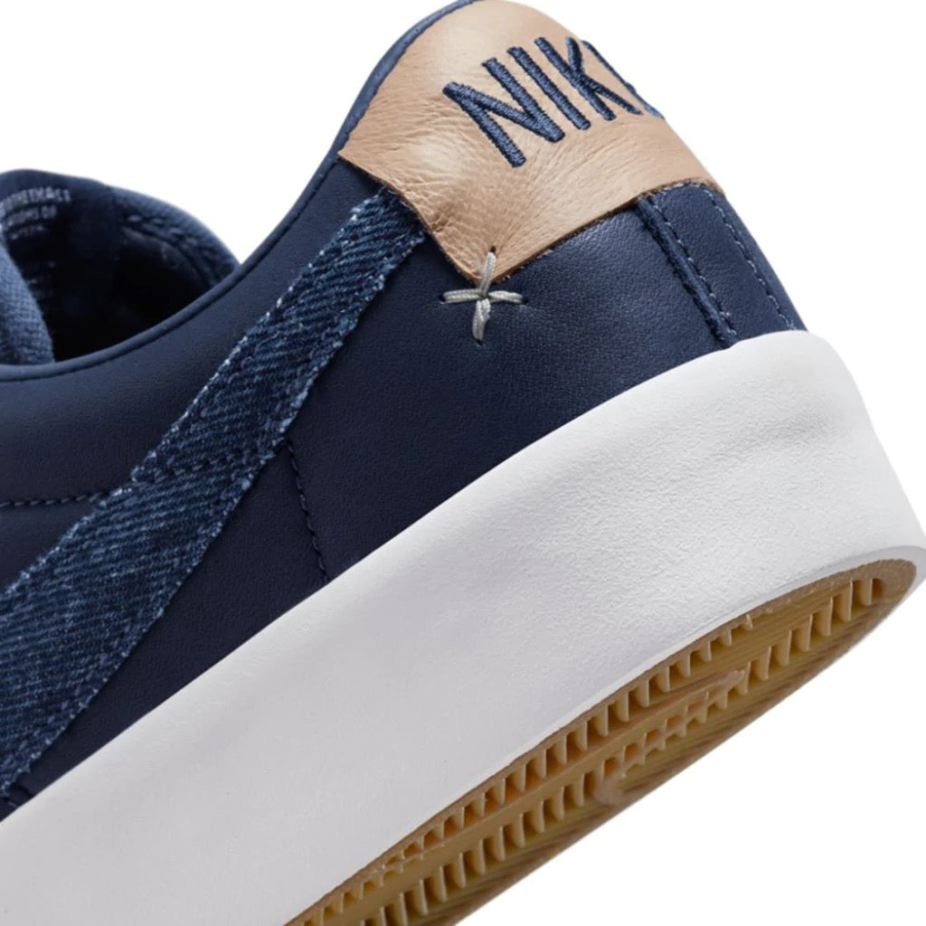 Nike SB Zoom Blazer Low Pro GT Shoes - Midnight Navy / Midnight Navy - White