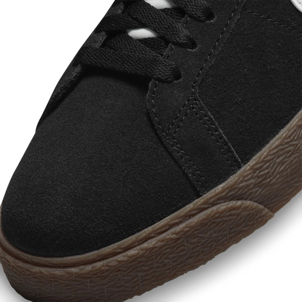 Nike SB Zoom Blazer Mid Shoes - Black / White - Black- Sail - toe