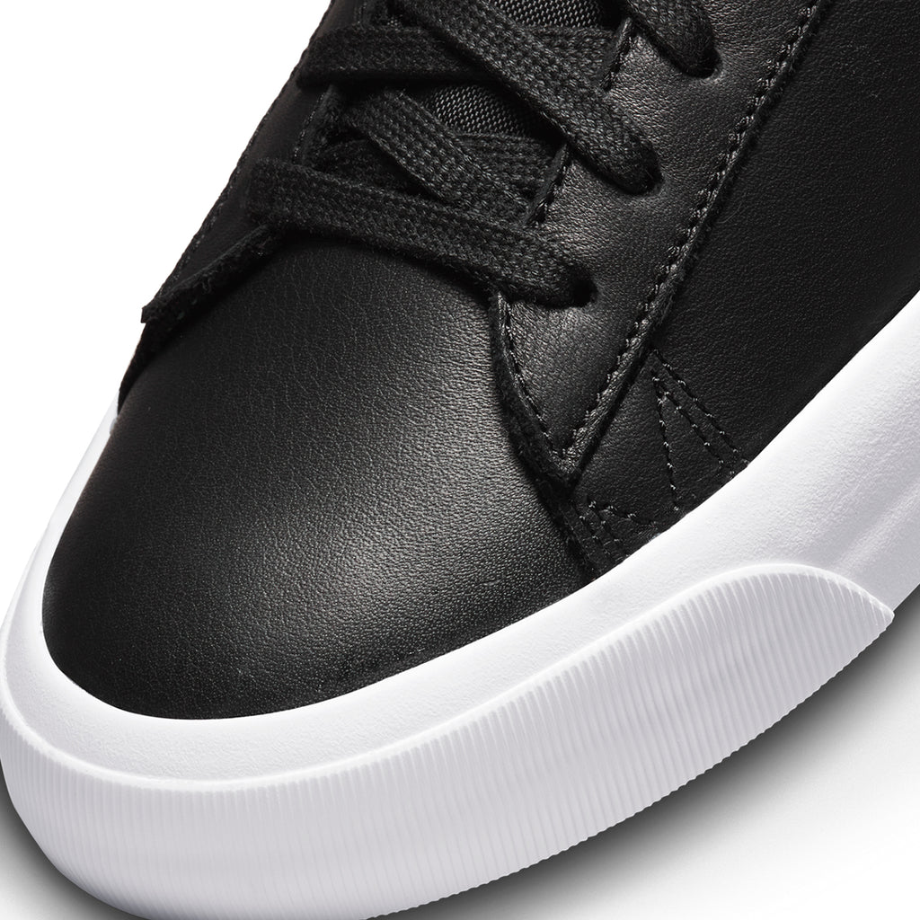 Nike SB Zoom Blazer Low Pro GT Shoes - Black / Varsity Red / Fir - toe