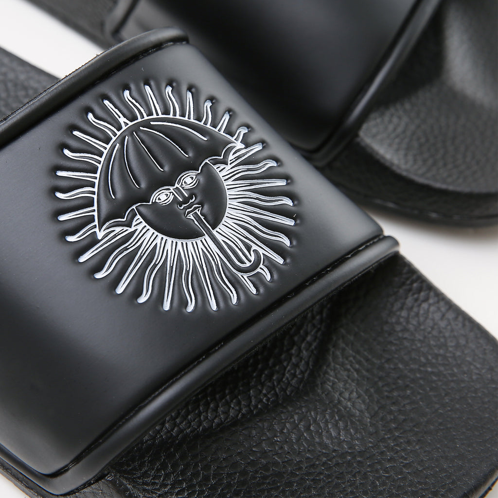Helas Sliders - Black / White - closeup